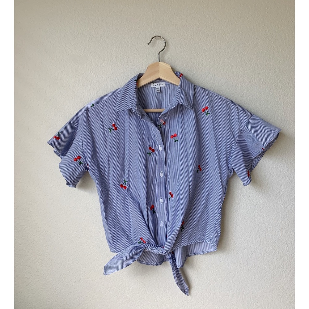 Embroidered cherries button down blouse XS